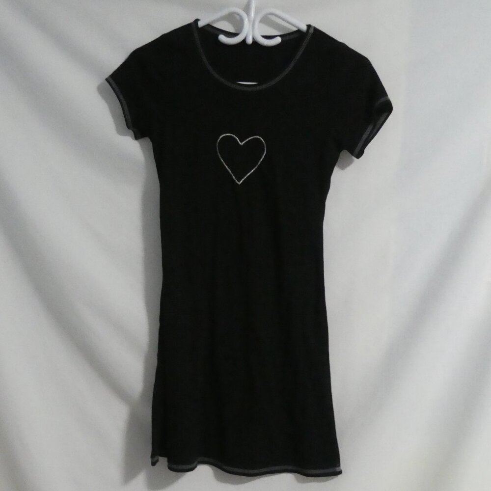 Black Short Sleeve Heart Midi Dress | small